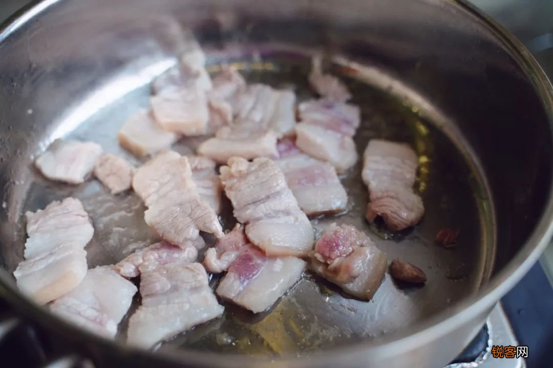 猪肉白菜炖粉条的家常做法 多少人是吃着这碗大炖菜考上大学的