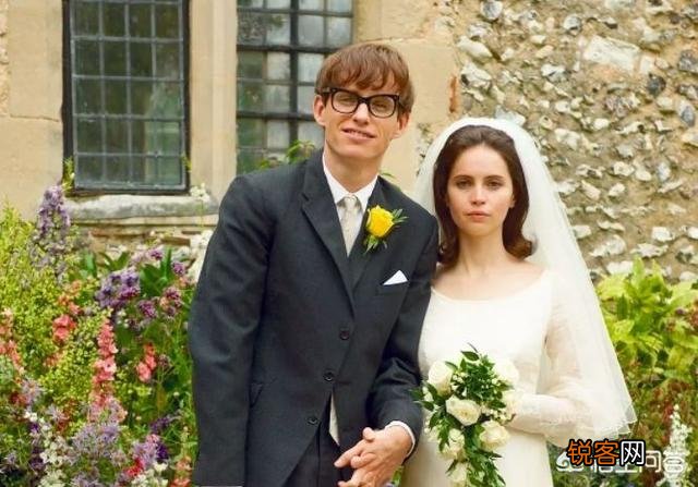 李咏、金庸、斯坦·李相继病逝,2018年究竟为何成为名人之殇？