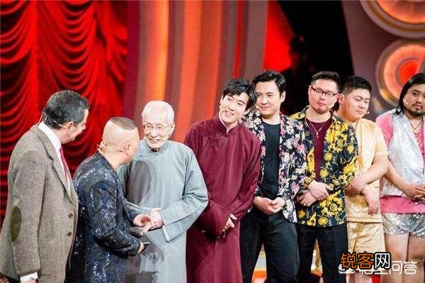 目前在世的相声老艺人中,谁的辈分最大？