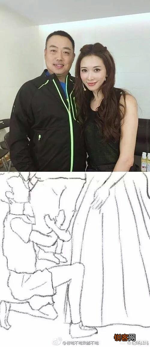 如何看待微博之夜张艺谋给关晓彤颁奖时,关晓彤弯膝与张艺谋保持身高齐平的行为？