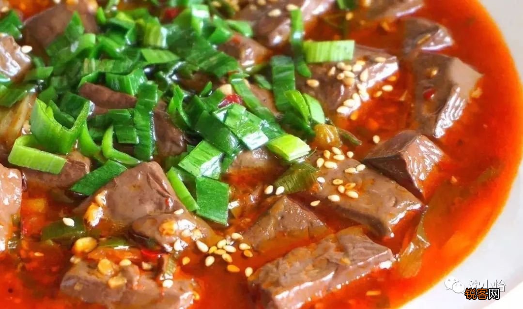 酸菜鸭血的做法 5块钱做一大盘下饭菜