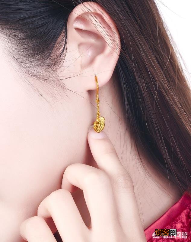 2019年黄金饰品排行榜,想给媳妇买个耳钉不知道哪个牌子比较保值？