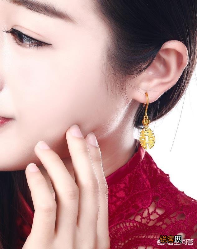 2019年黄金饰品排行榜,想给媳妇买个耳钉不知道哪个牌子比较保值？