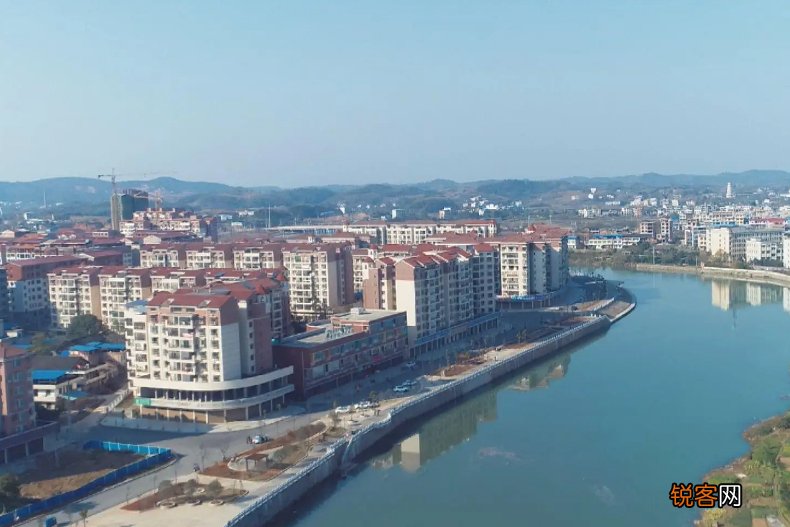 第一个免费公交的城市 名字是皇帝所赐