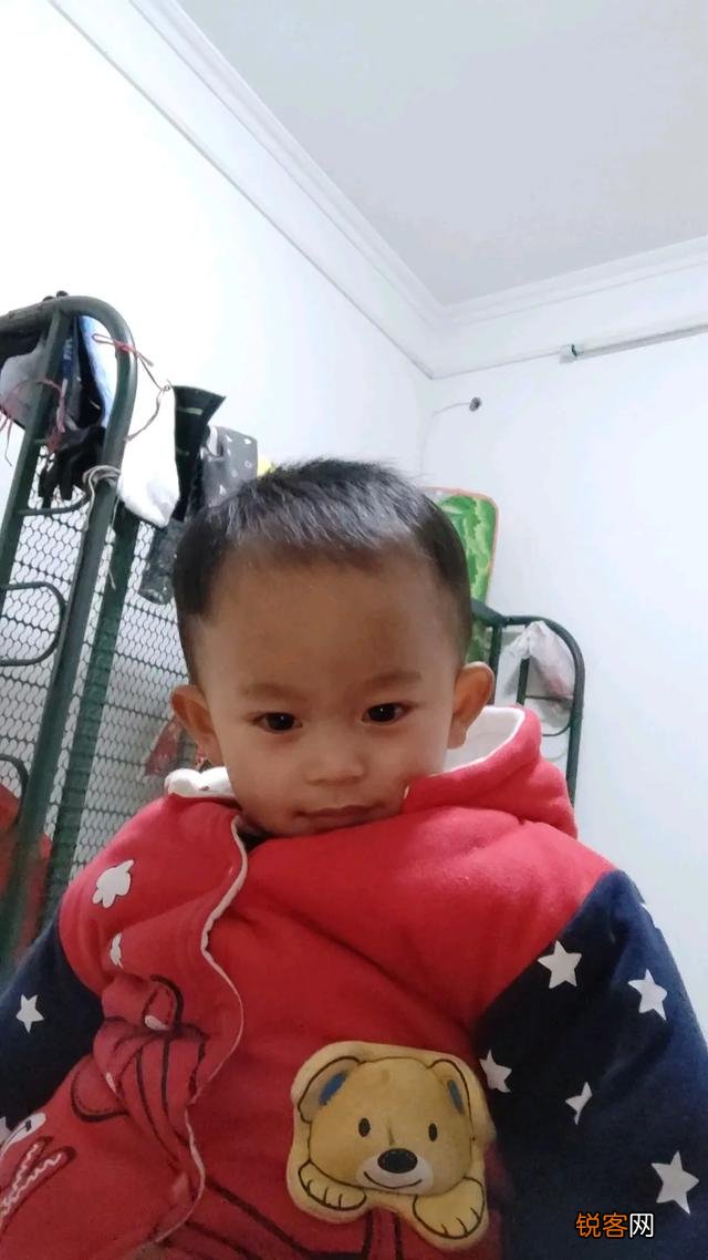 我娶了个非洲美女当老婆,为什么生下的三个儿子都不像中国人？