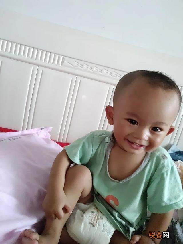 我娶了个非洲美女当老婆,为什么生下的三个儿子都不像中国人？