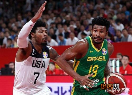 男篮世界杯美国大胜巴西,瓦莱乔等人发挥出色,巴西性感美女为其激情欢呼,你怎么看？