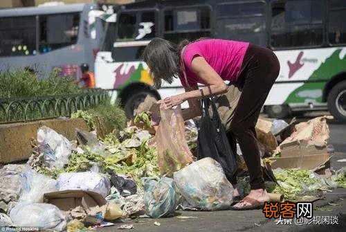 委内瑞拉美女如云人均月薪不足20元人民币,她们怎么生存下去？