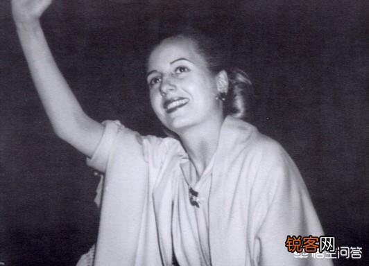 瓜伊多的妻子法比亚娜怎么去了美国见完特朗普后就没有消息了,她还会回委内瑞拉吗？