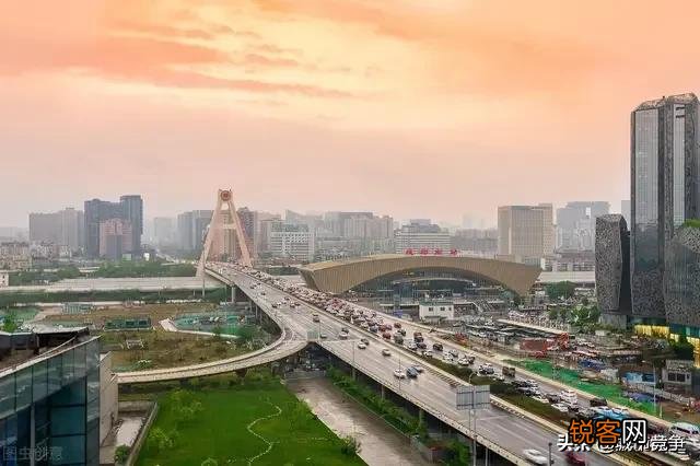 成都人口总数2022 正从国际枢纽门户加速前进
