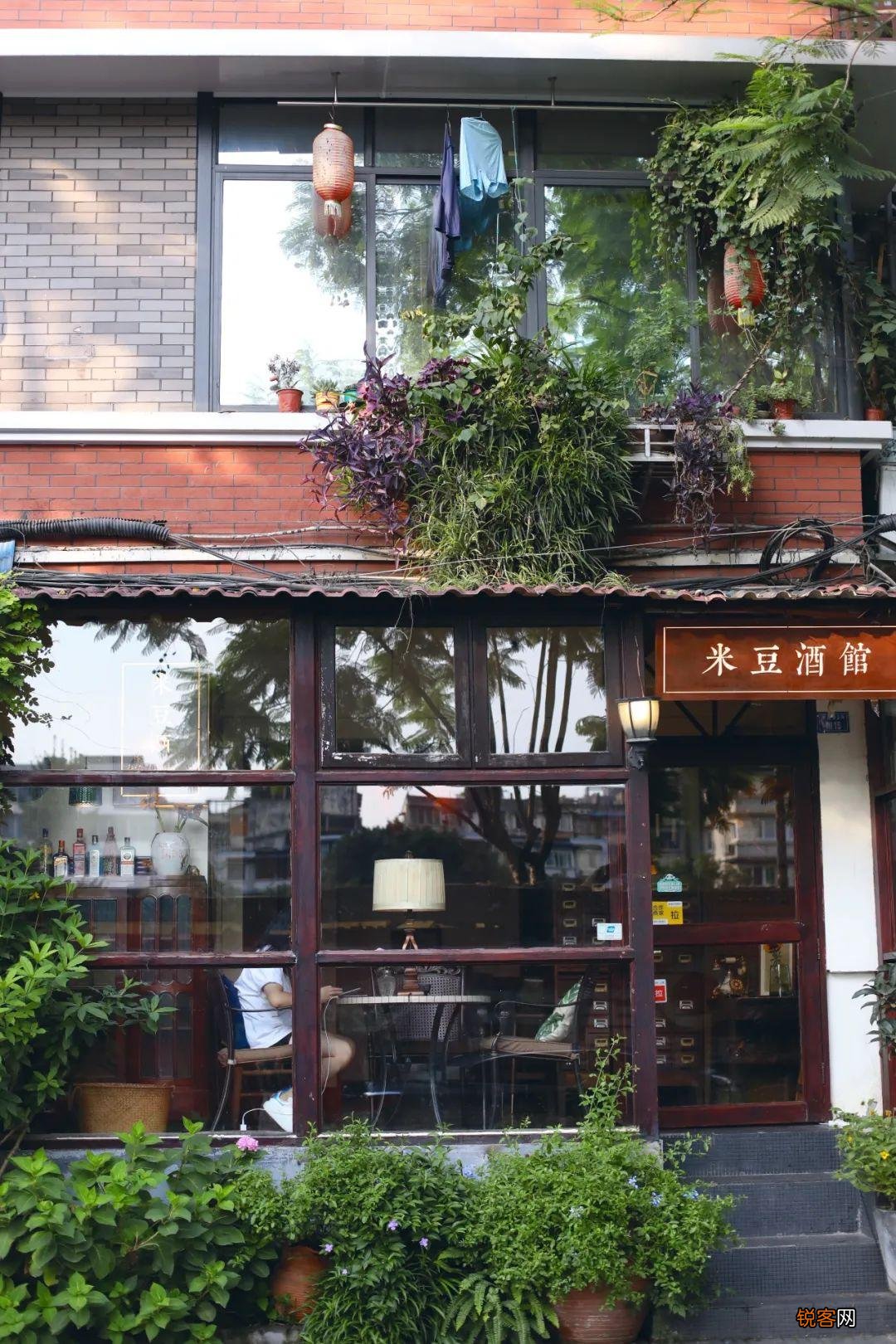 成都本地人常逛的街 美食聚集，拍照好看！
