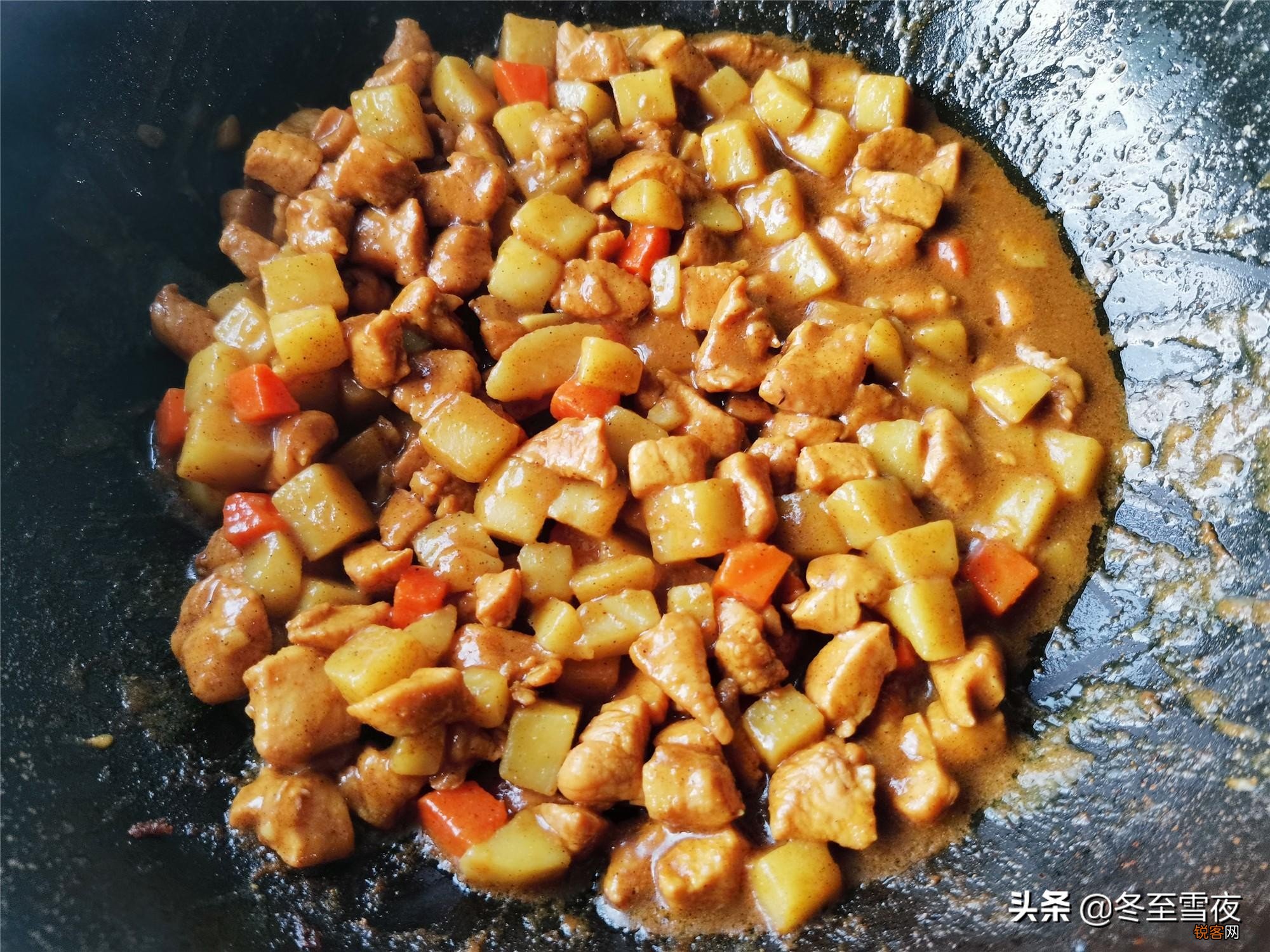 做出的咖喱饭色香味俱全 咖喱粉的正确用法
