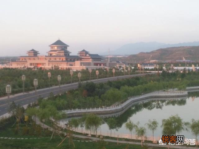 一个部门的管理松懈,员工没有激情,应该采取什么措施？