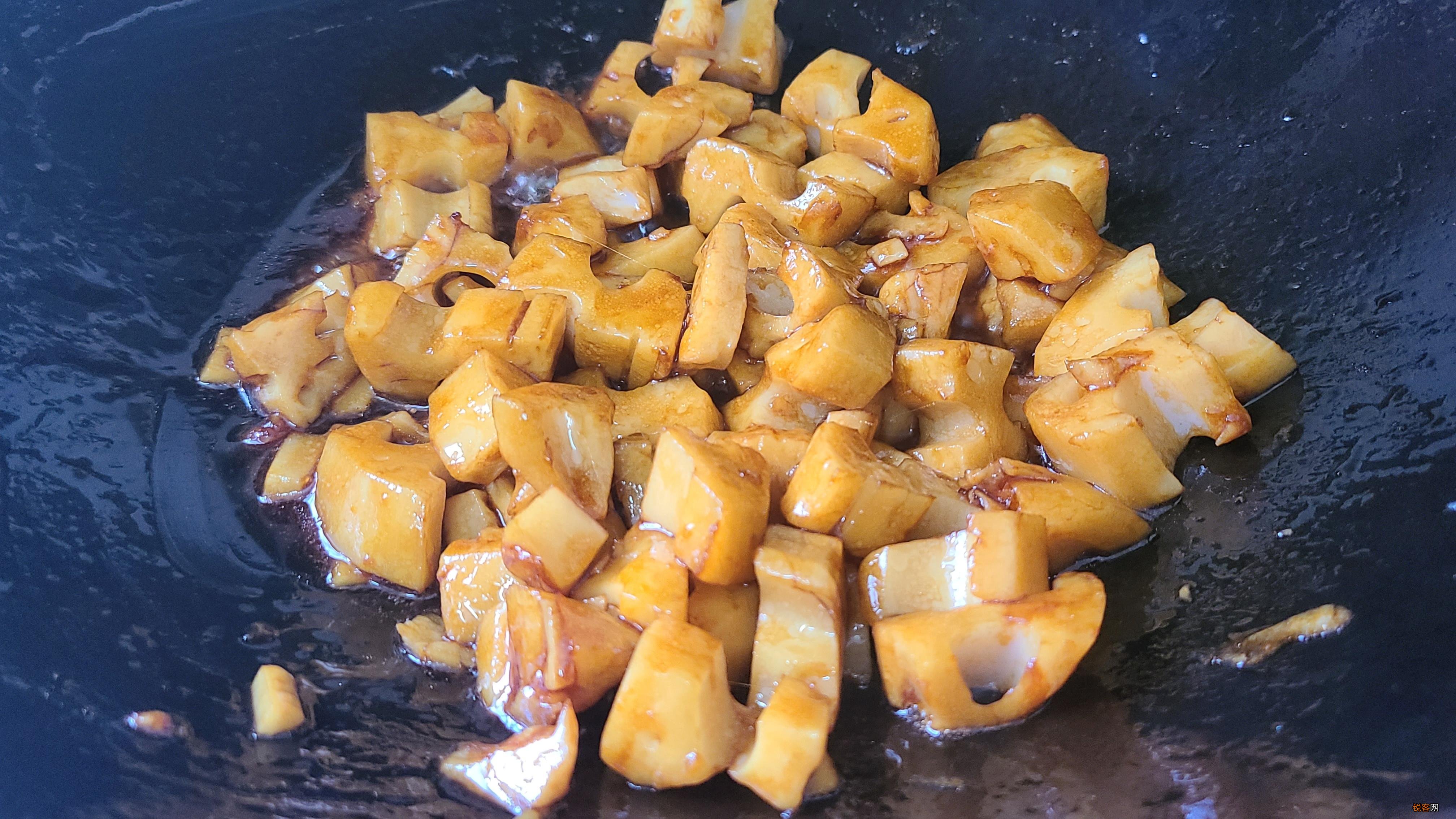 莲藕的家常做法 非常清脆下饭