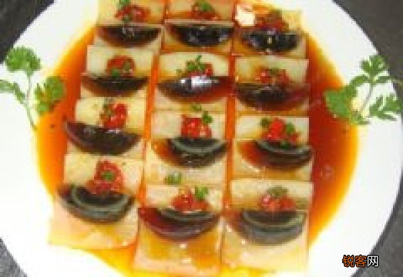 皮蛋可以和土豆一起吃吗