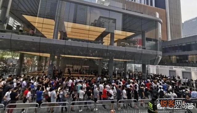 华为新品mate30预售5亿！未来华为会超越苹果吗？