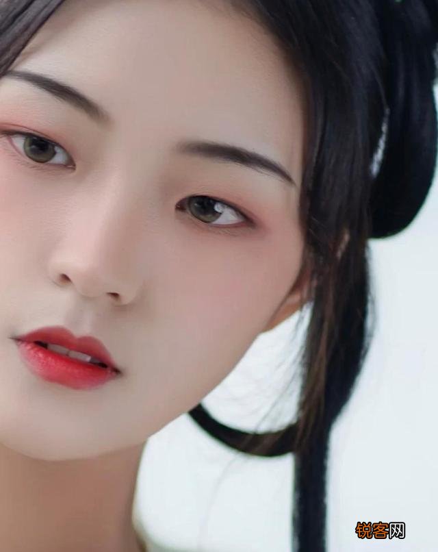 单眼皮好不好看 单眼皮更显年轻