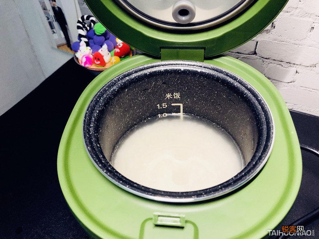 SIAU诗杭便携迷你电饭煲 适合年轻人的“一口”好锅