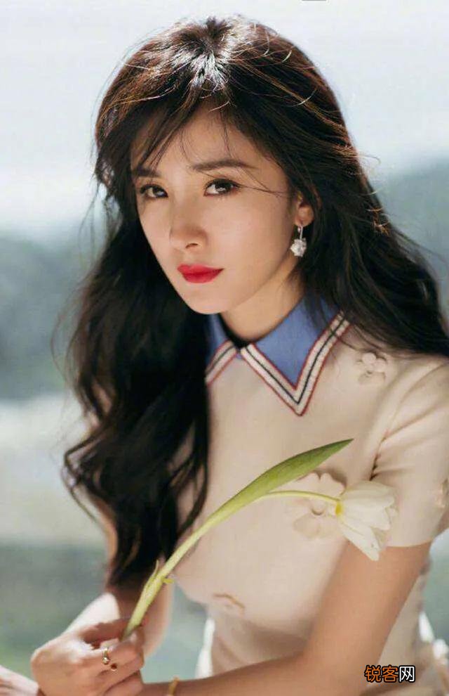 哪个女明星眼睛会勾人？