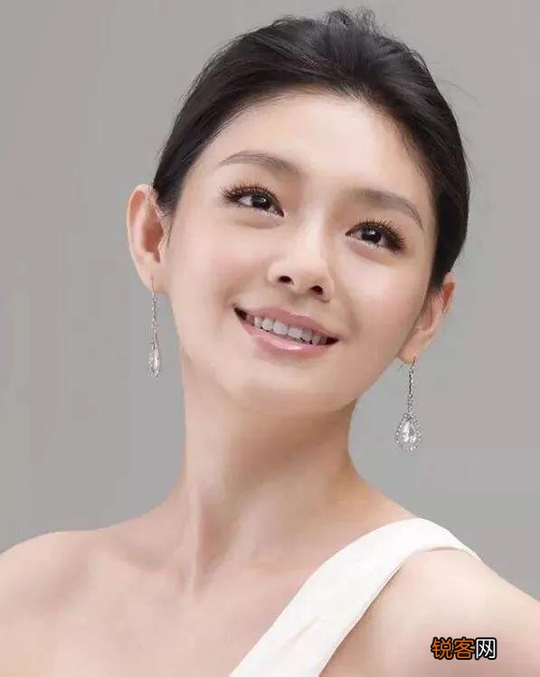 哪个女明星眼睛会勾人？