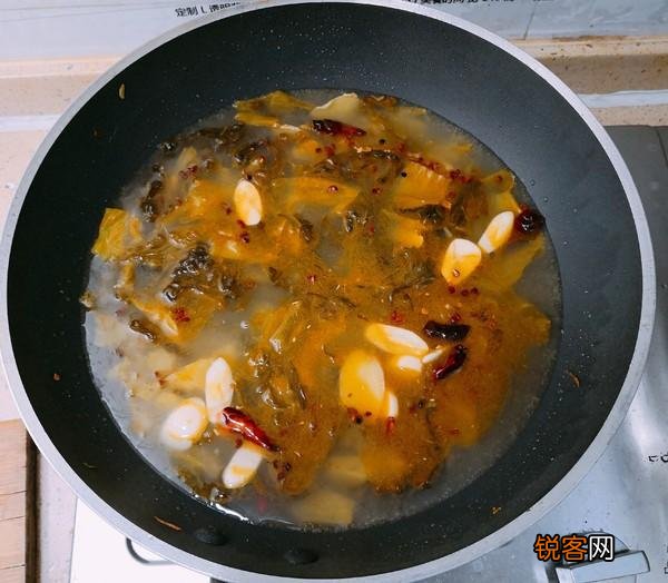 酸菜鱼的家常做法 肉嫩汤鲜酸辣开胃