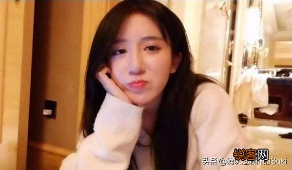斗鱼呆妹儿挑战超管底线,走性感路线引热议,惨遭观众嘲笑身材,你怎么看？