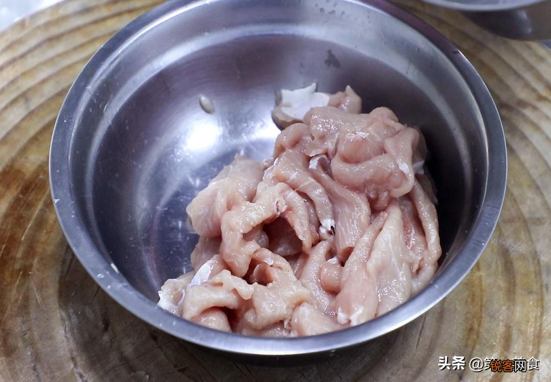 四川滑肉怎么做 酸辣爽口
