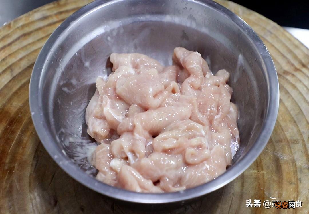 四川滑肉怎么做 酸辣爽口