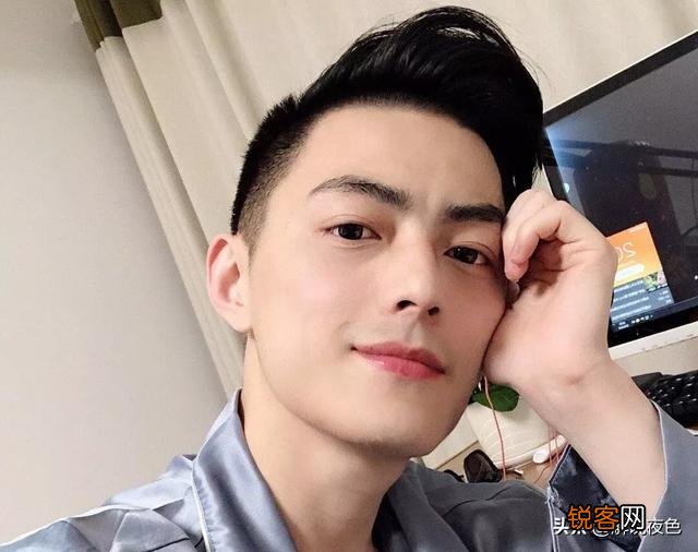 LOL霍建华自称“身高180”,路人拍照后坦白测量方式,女粉都听愣了,怎么回事？