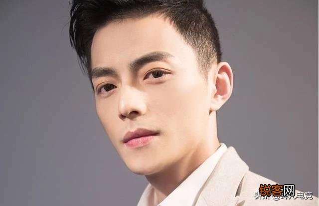 继LOL“约德尔霍建华”后,火线妹也翻船,全身照吓得粉丝退群！究竟怎么回事？