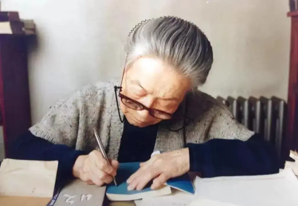 苦过才是生活，熬过才是日子 杨绛送给年轻人的人生哲理