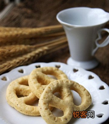 吃什么能使运动效果更佳
