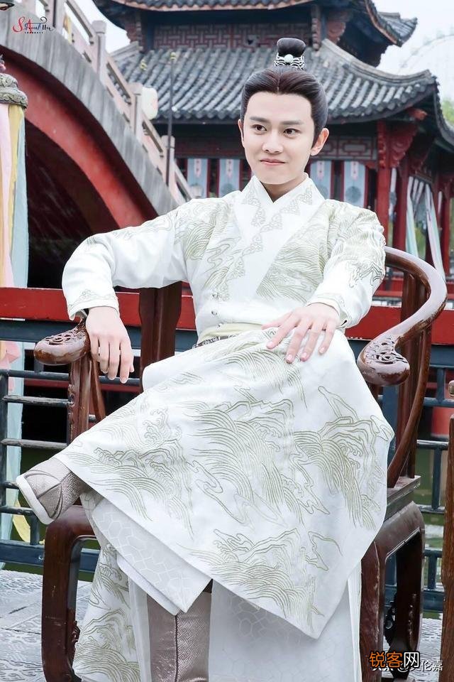 有什么甜宠搞笑的古装电视剧可以推荐？