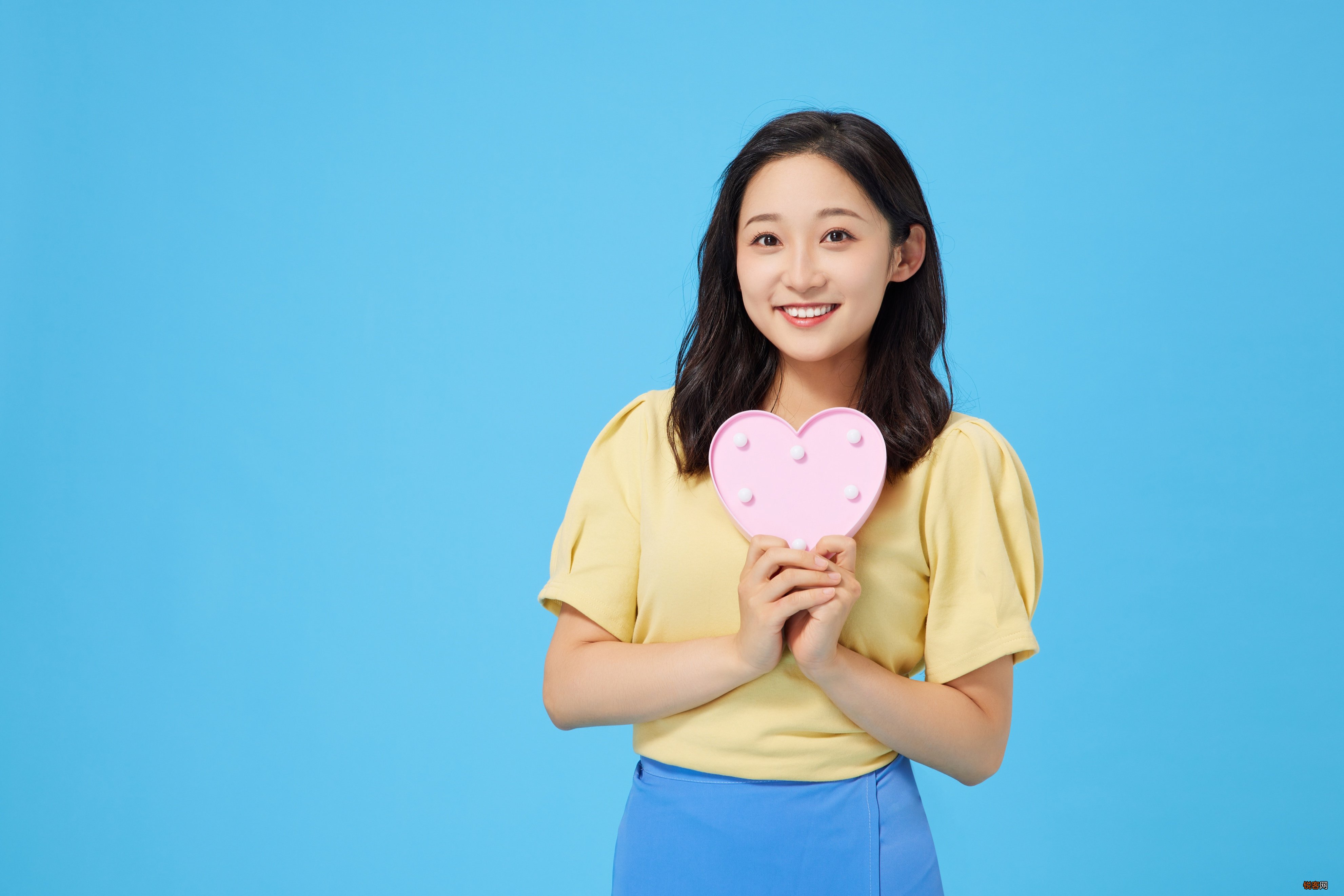 女生暗示不可能，但仍接受你对她的好，是什么样的心理