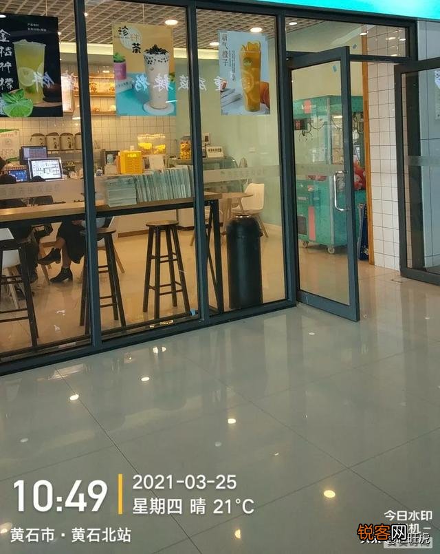有十万块钱预算,开个什么店比较稳妥？