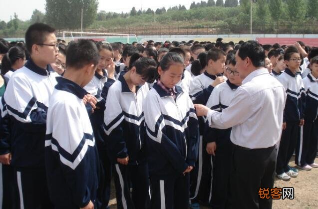 高中生应该要求发型吗 高中生发型标准公布