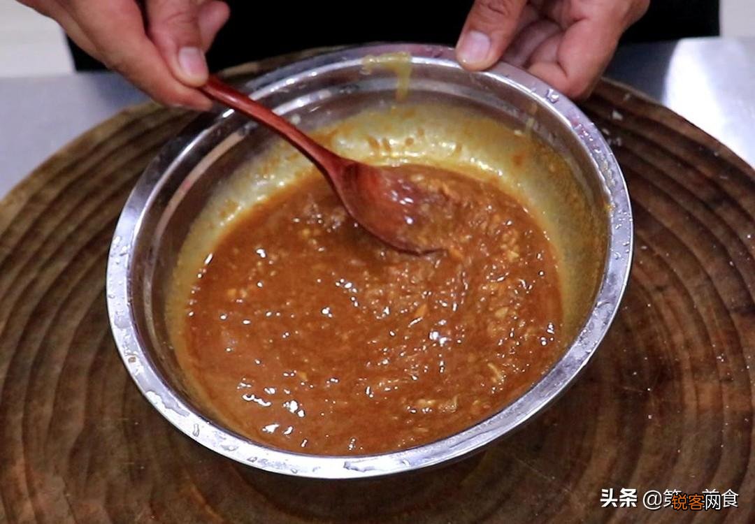 一点肉都不放，却比大鱼大肉都香，特别下饭 茄子的5种素烧做法