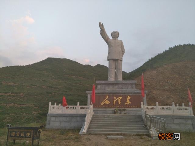 我国古代著名书院白鹿洞书院位于哪里？