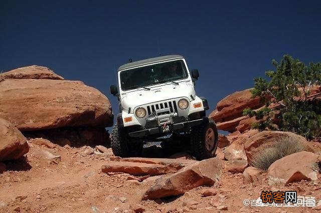 新款混动Jeep牧马人首次曝光,还能称得上是硬派越野吗？