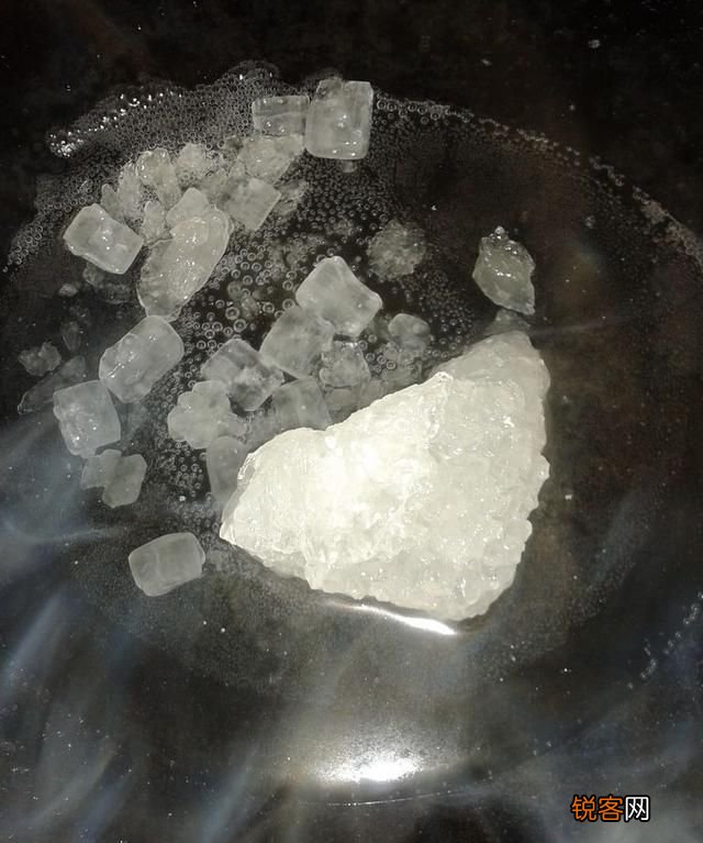 糖霜山楂做好以后怎样才能不化水呢