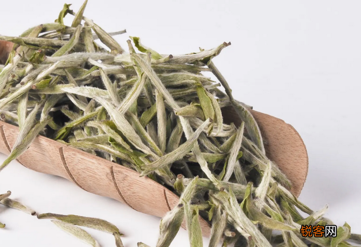 女人喝白茶有什么好处 女性饮用白茶对身体的益处介绍