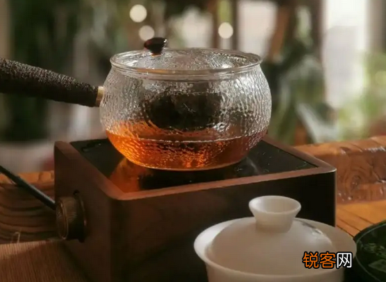 老白茶适合什么季节喝最好 饮用老白茶的最佳时间