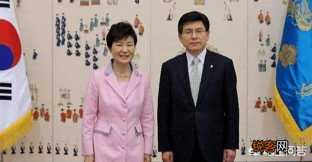 韩国总统文在寅得罪日本、得罪俄国,遭到日本制裁、俄国不满,会不会因此下台？