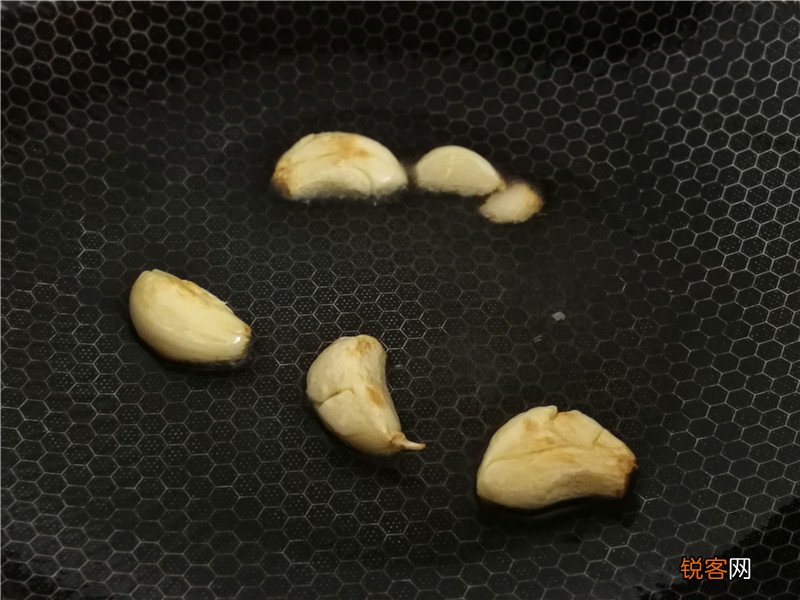 红烧兔子的做法怎么做好吃 红烧家兔肉这样做