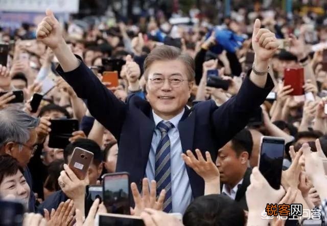 文在寅进过两次监狱是真的吗？为什么他进过监狱还能担任韩国总统？