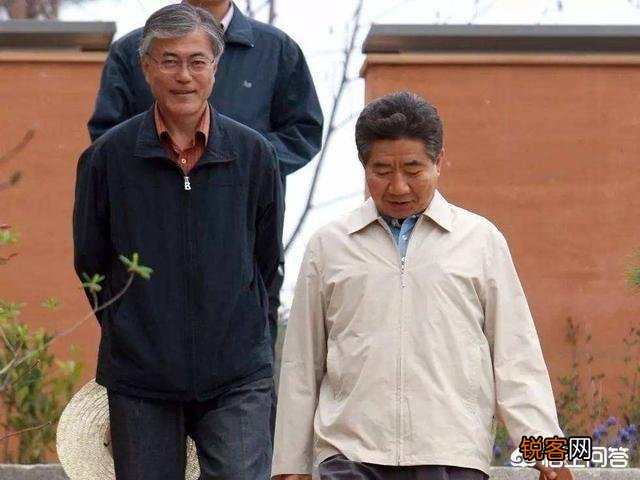 文在寅和卢武铉各方面情况大致相同,人生结局会如何？
