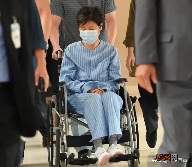 文在寅把3个前总统押上了审判台,难道就不担心被反攻倒算吗？
