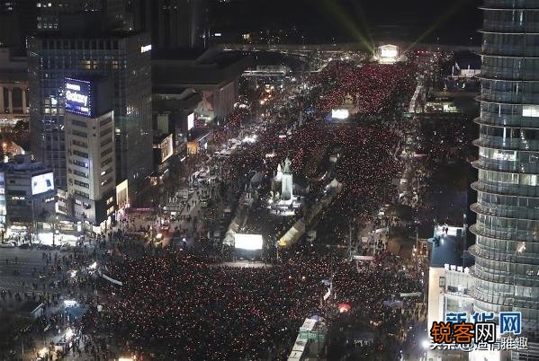 文在寅对美国这么刚会不会重蹈朴槿惠覆辙?你认为韩国总统是一个高危职业吗？