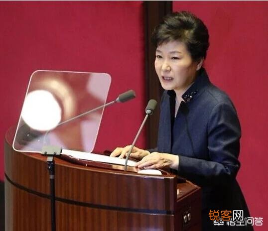 朴槿惠把自己嫁给了韩国,却落得一个锒铛入狱的下场,她会后悔吗？