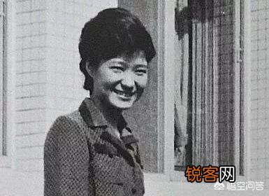 从朴槿惠的下场来看,你认为选上总统和做个好总统哪个更难？